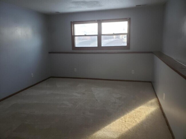 Foto del edificio - 976-978 44 1/2 Avenue NE