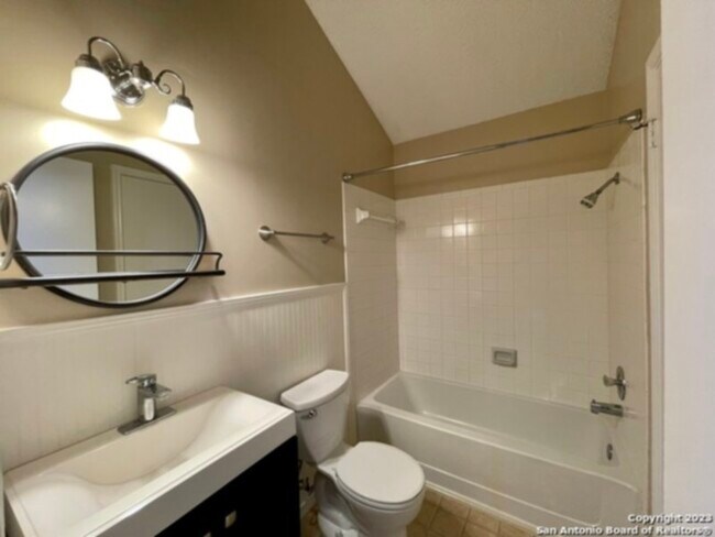 Building Photo - 9541 Coolbrook