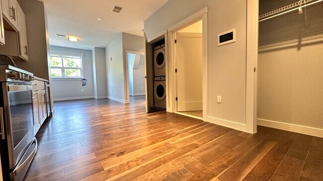 Foto del edificio - 125 Babcock St