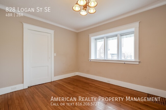 Foto del edificio - 828 Logan St SE