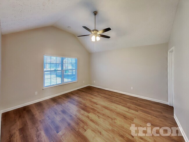 Foto del edificio - 4049 Sequoia Trail