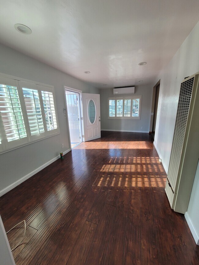 10914 Acacia Ave, Inglewood, CA 90304 House Rental in Inglewood, CA