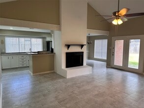 Building Photo - 1102 Red Rock Canyon Dr