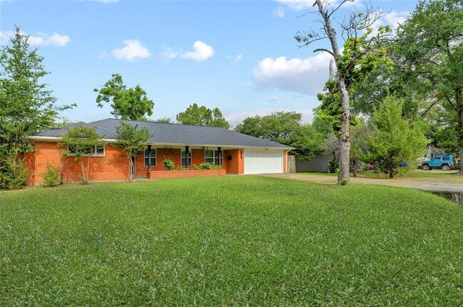 Building Photo - 1643 Crestdale Dr