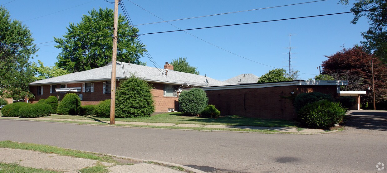 Foto del edificio - 2006 Fulton Rd NW