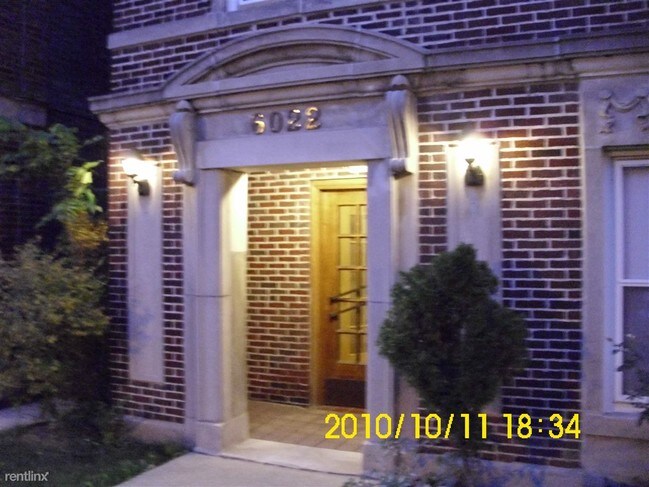 Building Photo - 6022 N Francisco Ave