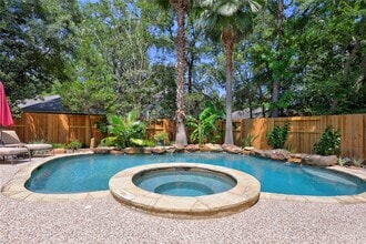 Building Photo - 19 S Linton Ridge Cir