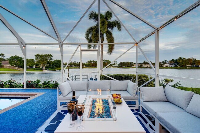 Foto del edificio - 13646 Callington Dr