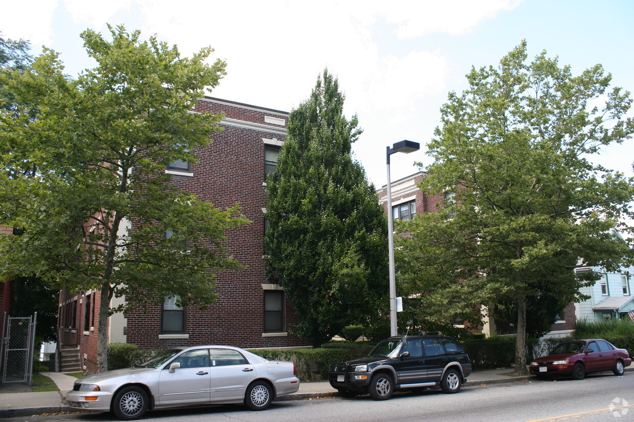 Foto principal - Parkway Manor Apartments