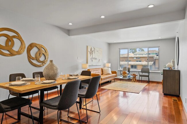 Foto del edificio - 2462 Rowntree Way