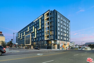 Building Photo - 800 Western Ave