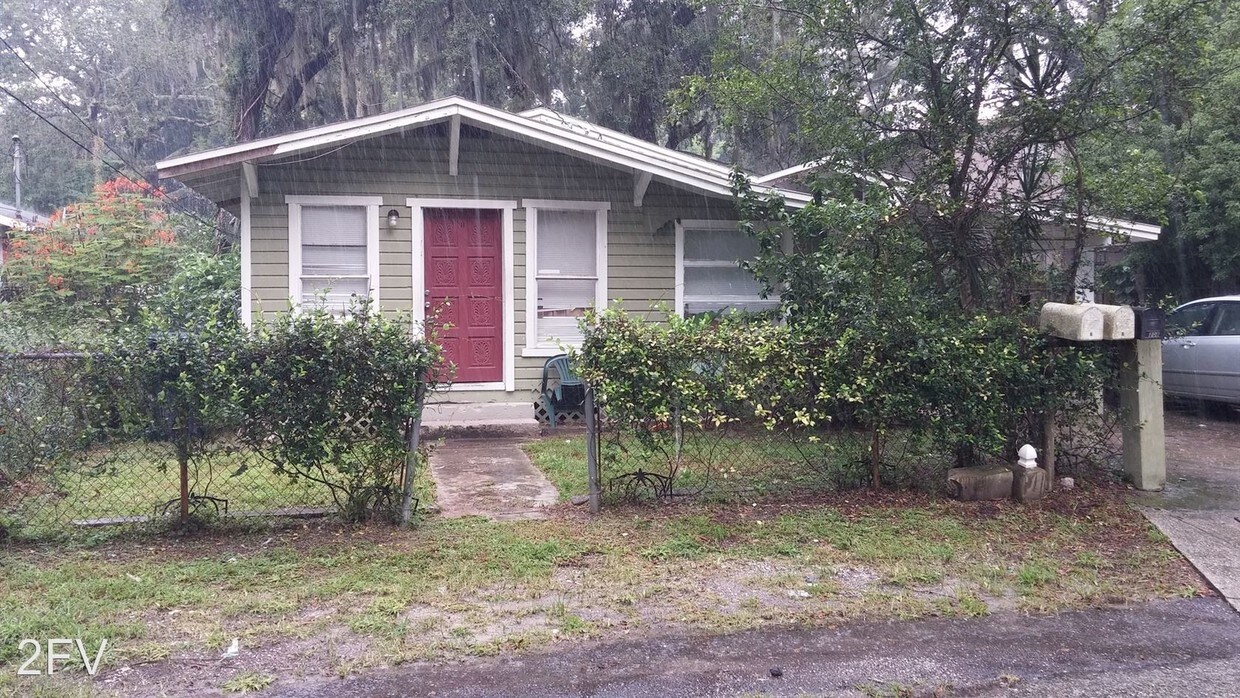 Foto principal - 2 br, 2 bath House - 4208 N 14th St Unit #1