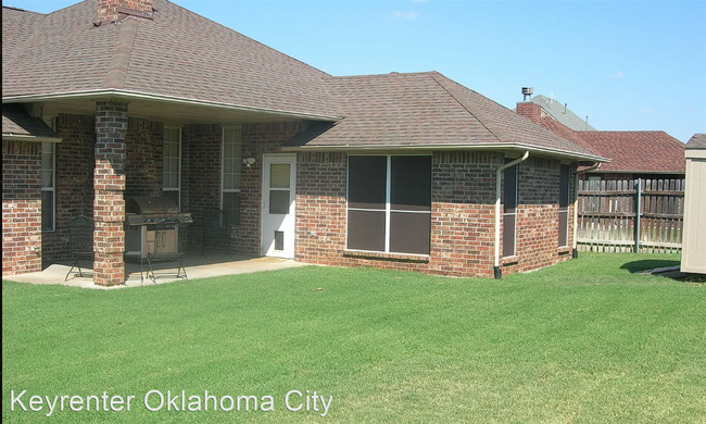 Foto del edificio - 3 br, 2 bath House - 5820 SE 83rd St