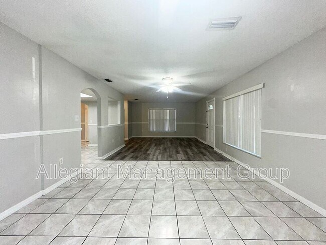 Foto del edificio - 927 Louisiana Ave