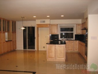 Building Photo - 6218 N Del Loma Ave