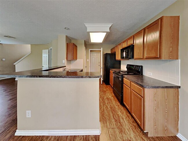Building Photo - 706 Razee Ct