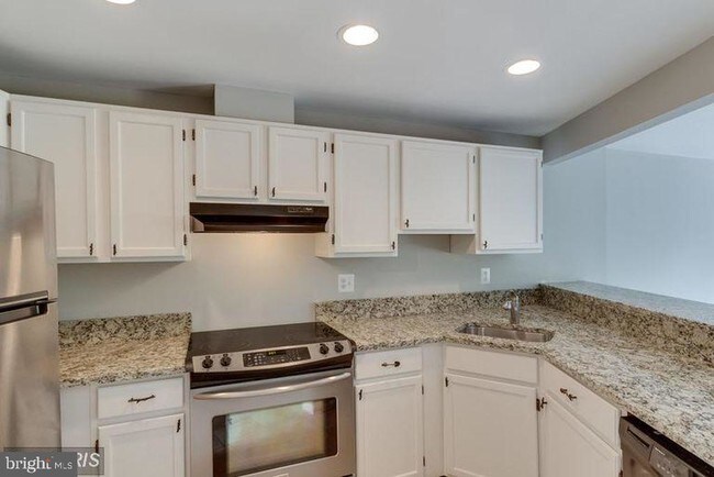 Foto del edificio - 5907 Dungeness Ln