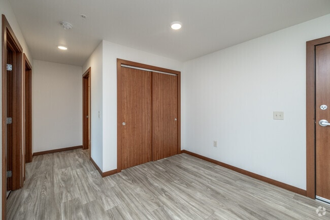 2BA, 1BA - 957SF - Comedor - Timberfield Apartments