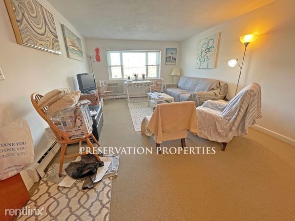 Primary Photo - 1 br, 1 bath Condo - 1077 Chestnut St Apt 8