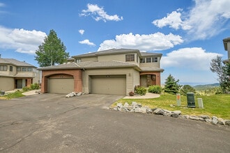Building Photo - 556 Ridgeside Dr