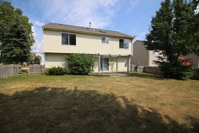 Building Photo - Ypsilanti Township Home