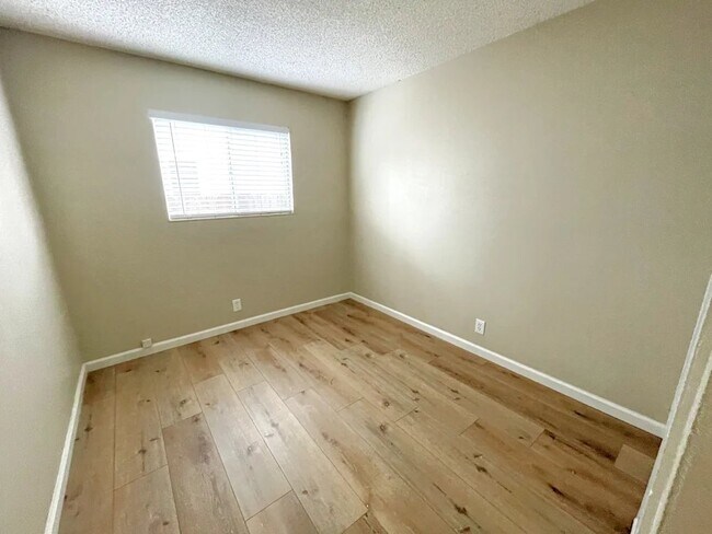 Foto del edificio - 2155 Cormorant Dr