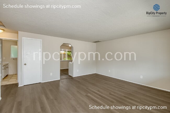 Photo - 126 NE Liberty Ave Apartment