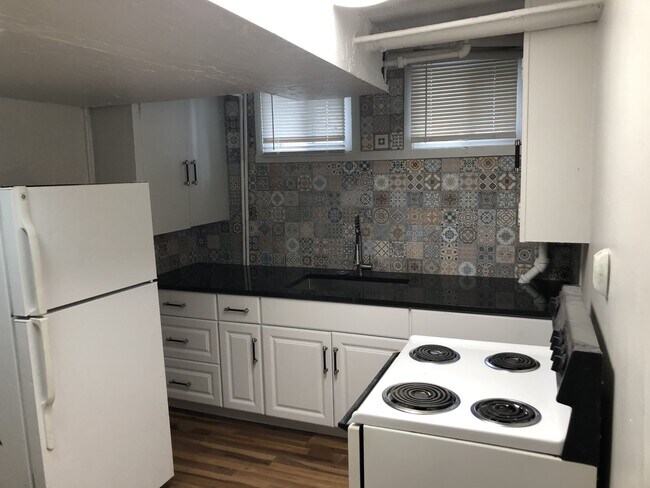 Building Photo - 1278 E 100 S