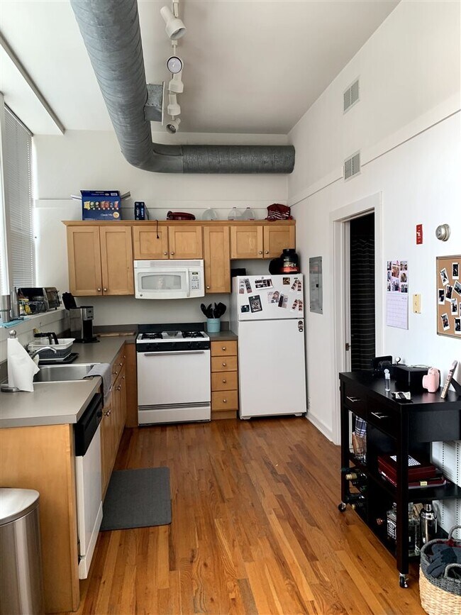 Foto del edificio - 1017 Jefferson St