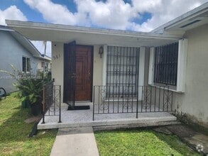 Building Photo - 361 Grand Canal Dr