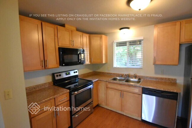 Foto del edificio - 11002 Dean Ct SW