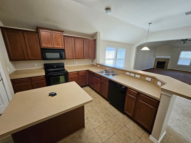Building Photo - MOVE IN SPECIAL PRICING— Arlington: 4 BEDR...