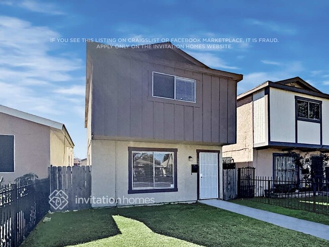 Building Photo - 120 E 67th Way