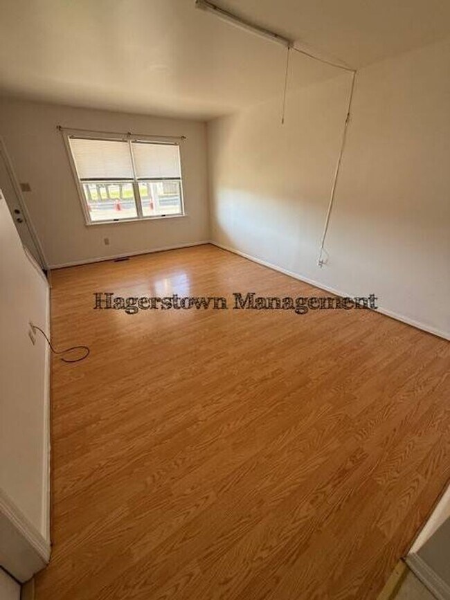 Foto del edificio - 518 S Cannon Ave