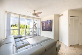 Building Photo - 6995 NW 186th St