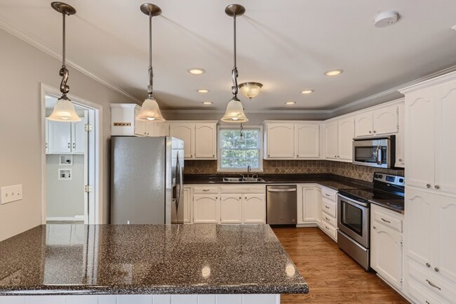 Foto del edificio - 5608 Weddington Matthews Rd, Matthews, NC,...