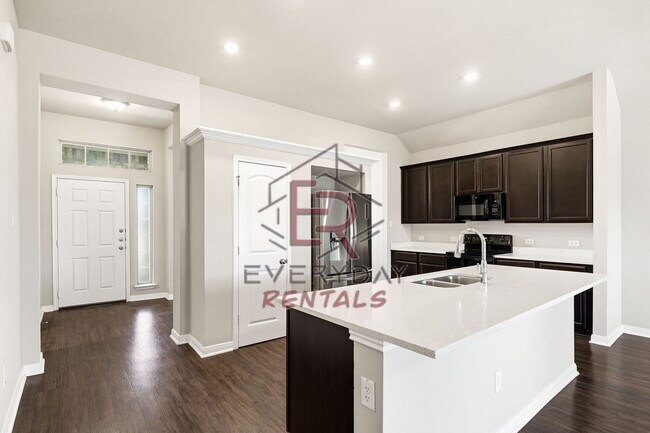Foto del edificio - 3 bedroom 2 Bath home in Yowell Ranch
