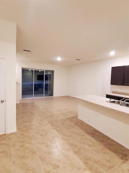 Building Photo - 366 Feltrim Reserve Blvd
