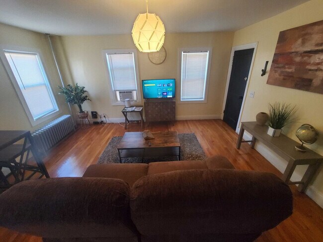 Foto del edificio - 132 Wesleyan Ave