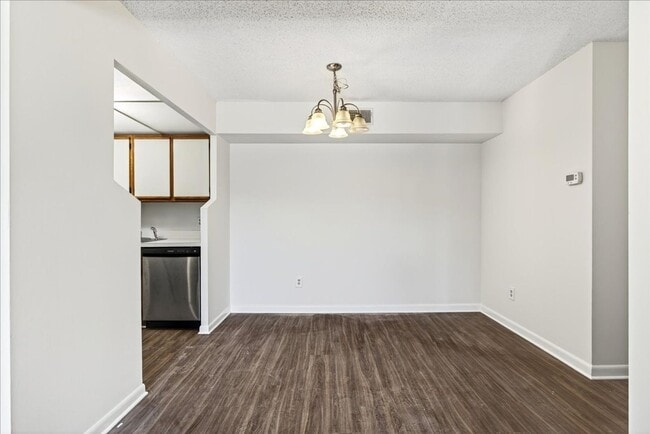 Building Photo - 113 Turtle Creek Rd