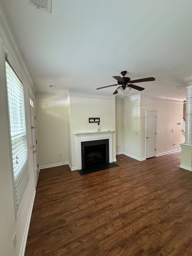 Building Photo - 9828 Longstone Ln