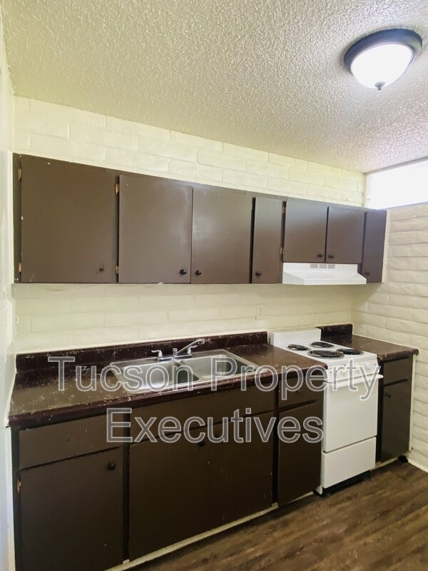 Building Photo - 20 N Leonora Ave