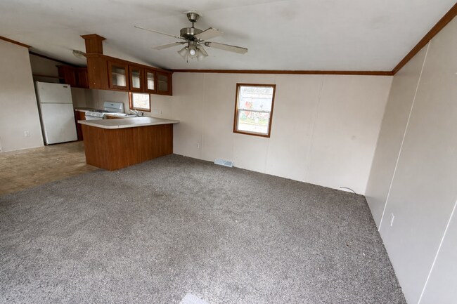 Building Photo - 108 Bridsall S. -