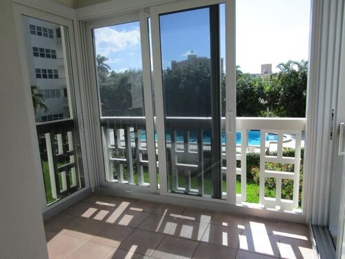 Foto del edificio - 1000 Lowry St