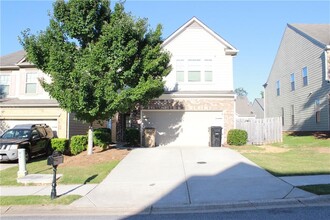 Building Photo - 4945 Ducote Trail