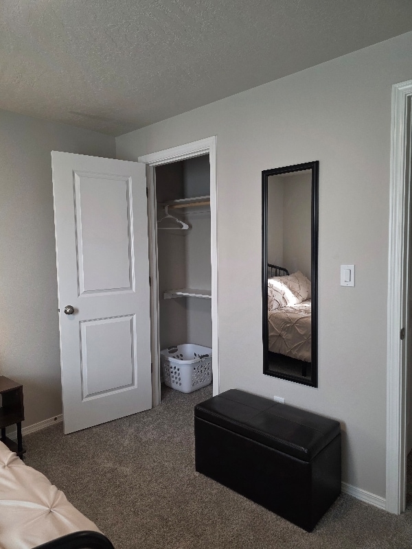 Building Photo - 600 Van Wy