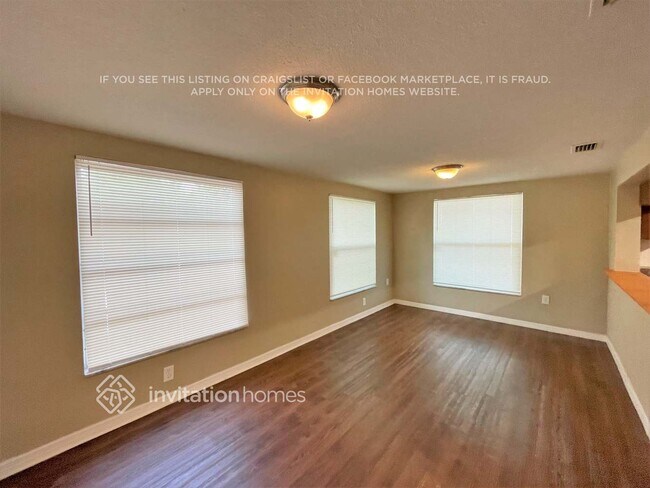 Building Photo - 4850 Samara Dr
