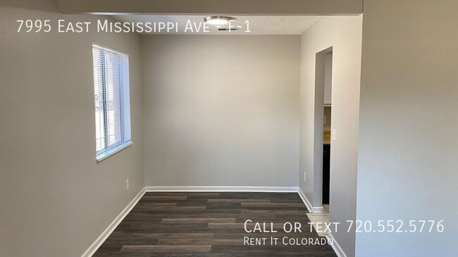 Foto del edificio - 7995 E Mississippi Ave