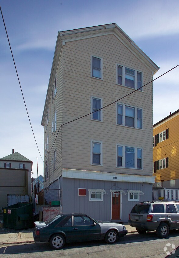 Building Photo - 110 Eagle St