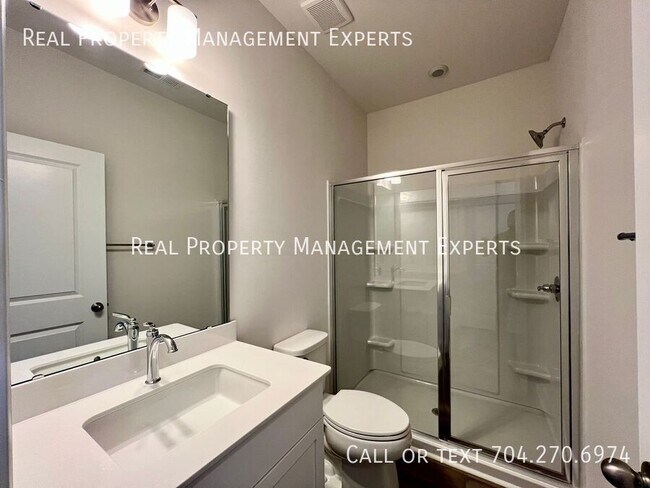 Foto del edificio - 12110 Storm Ln
